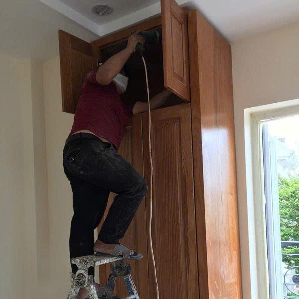 Tủ gỗ bị phồng rộp